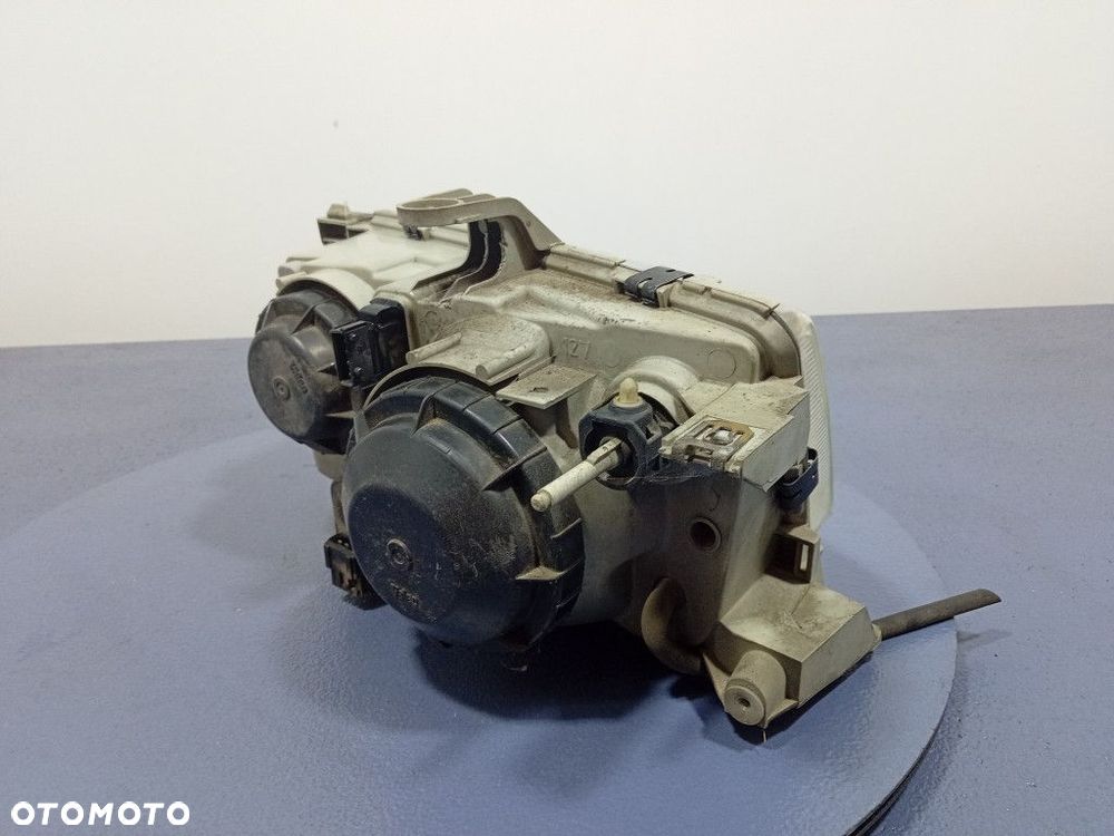 SAAB 9-5 I 97-02 REFLEKTOR PRAWY LAMPA EU - 4