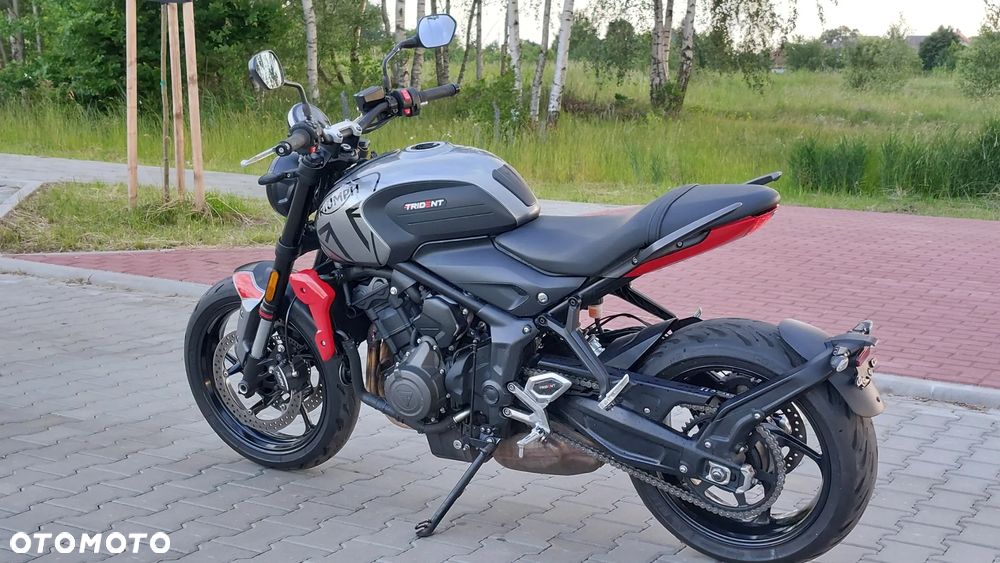 Triumph Trident - 10