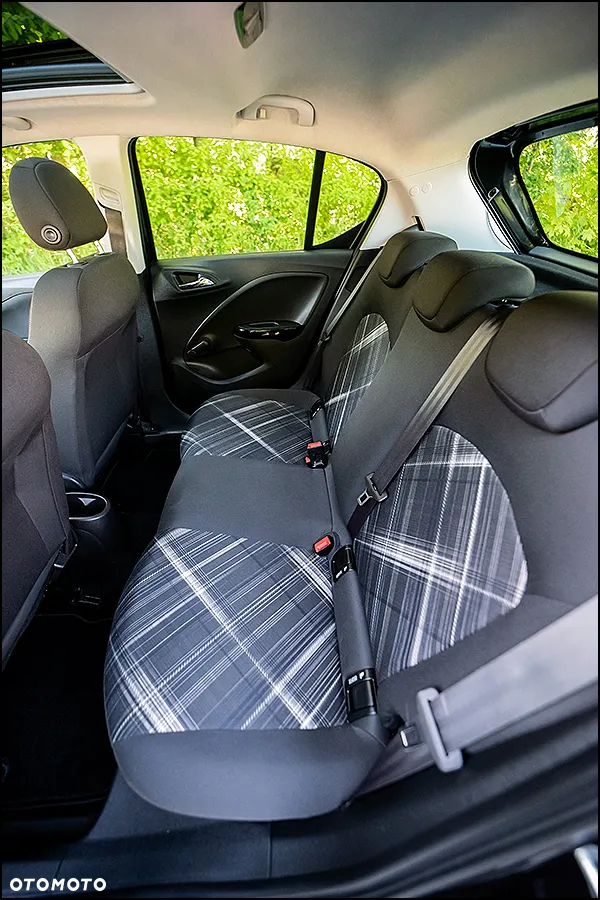 Opel Corsa 1.0 T Cosmo S&S - 37