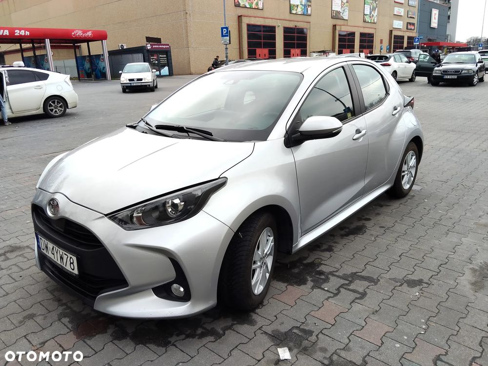 Toyota Yaris 1.5 Comfort - 1