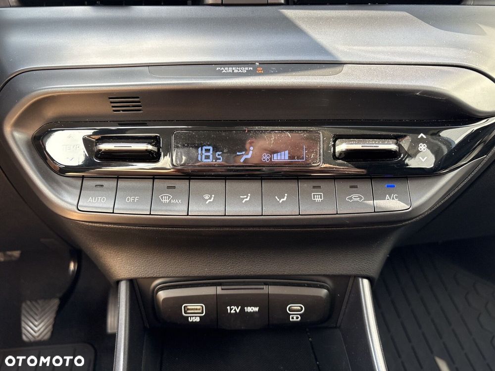Hyundai i20 1.2 Modern - 12