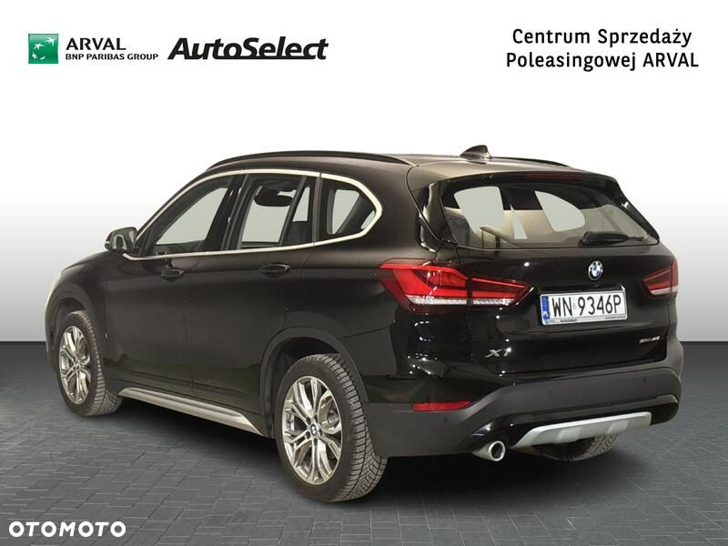 BMW X1 sDrive18i xLine - 4