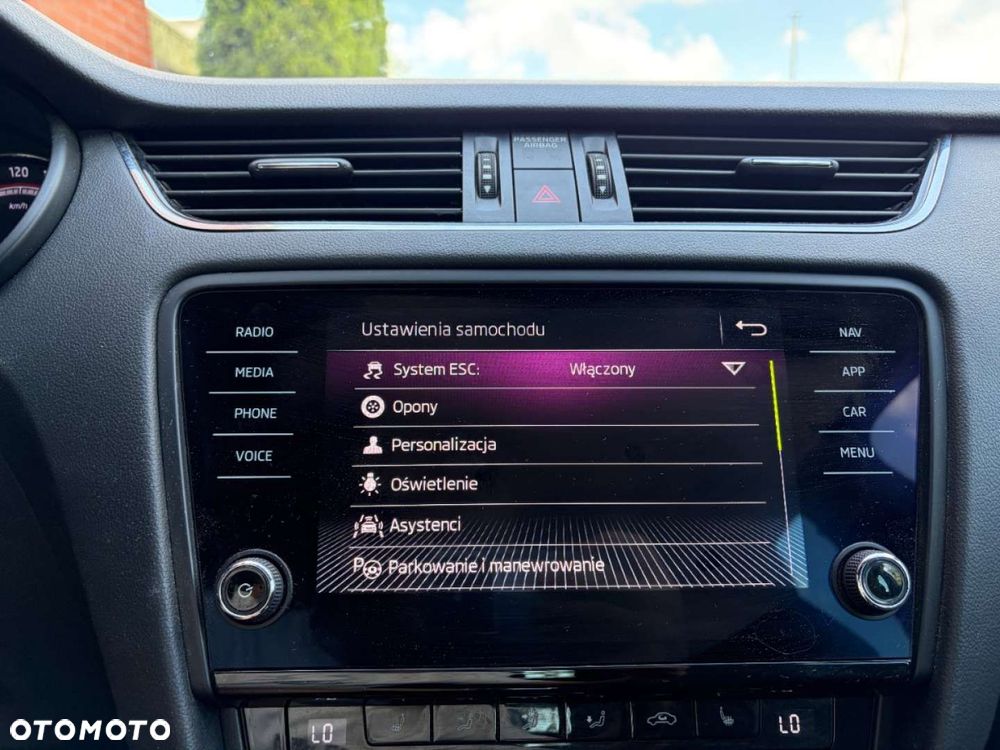 Skoda Octavia 2.0 TDI SCR 4x4 RS DSG - 18