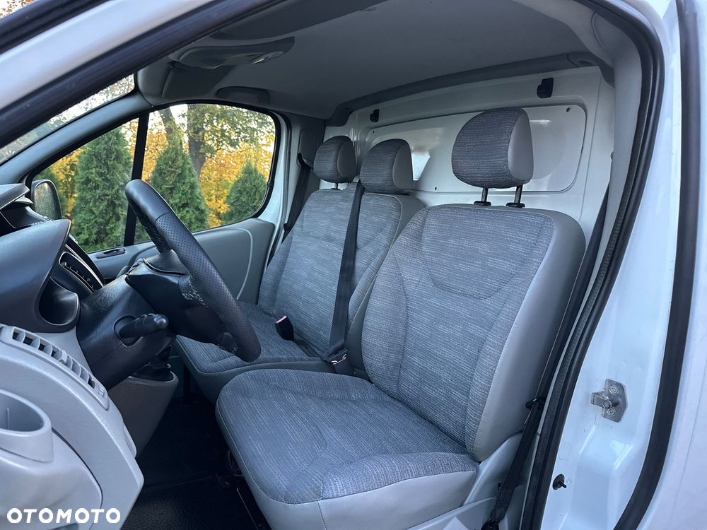 Renault Trafic - 16