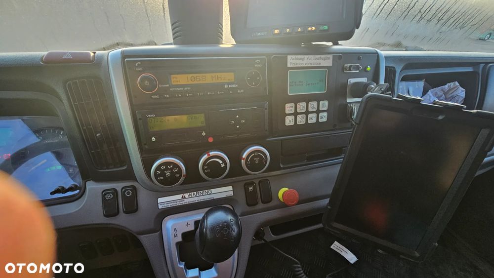 FUSO CANTER ŚMIECIARKA - 21