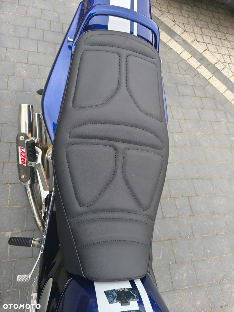 Yamaha XJR - 11