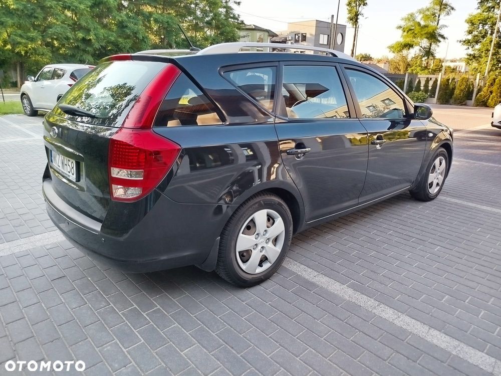 Kia Ceed - 3