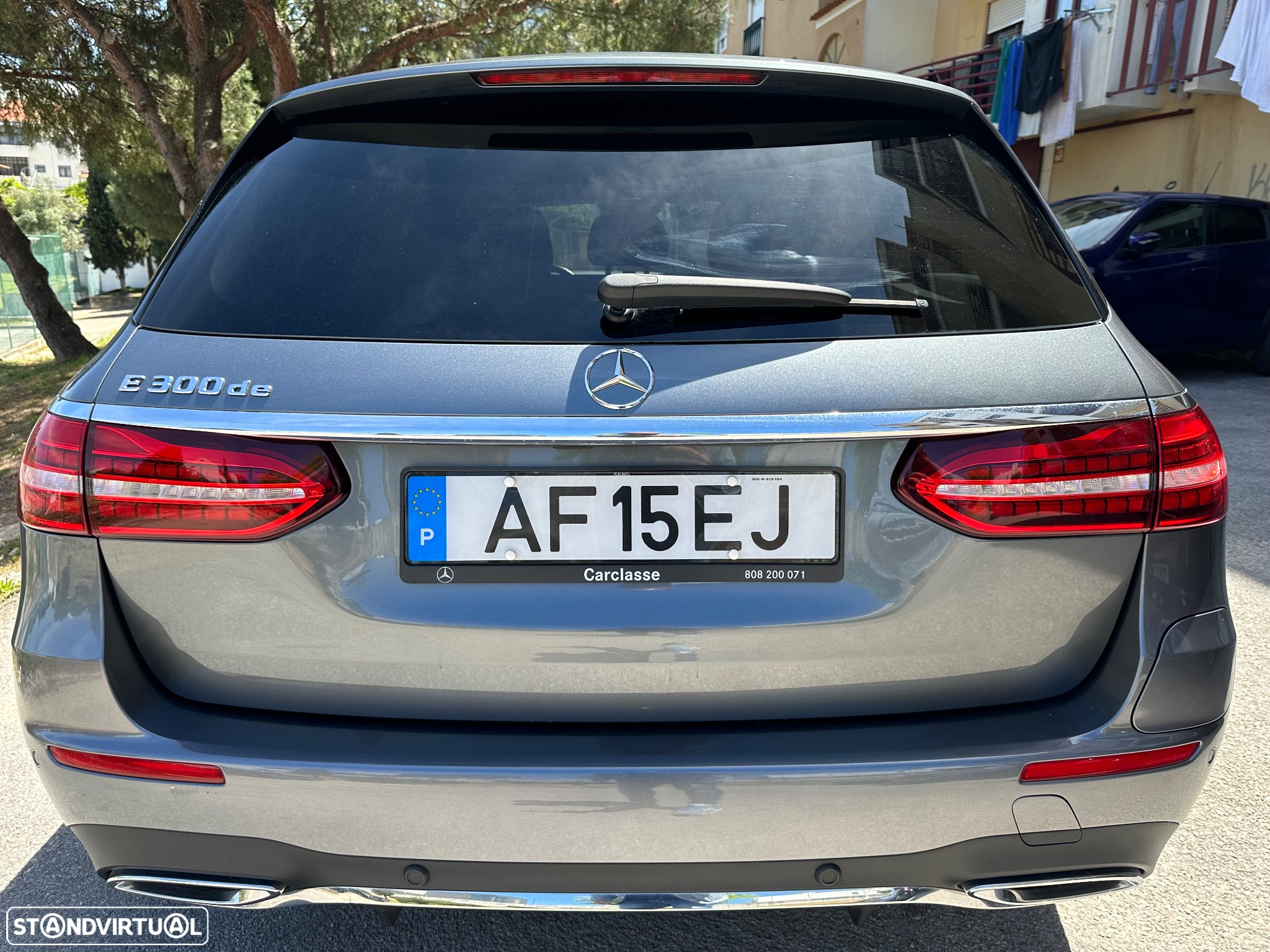Mercedes-Benz E 300 de AMG Line - 17