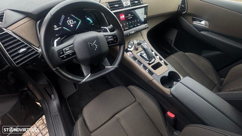 DS DS7 Crossback - 12