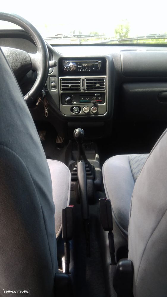 Peugeot 106 - 5