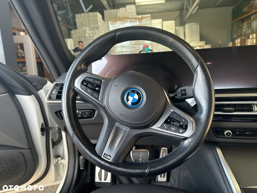 BMW i4 80.7kWh eDrive 35 - 19