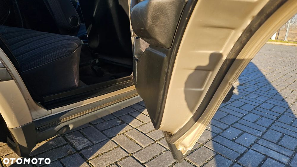 Mercedes-Benz W124 (1984-1993) - 23