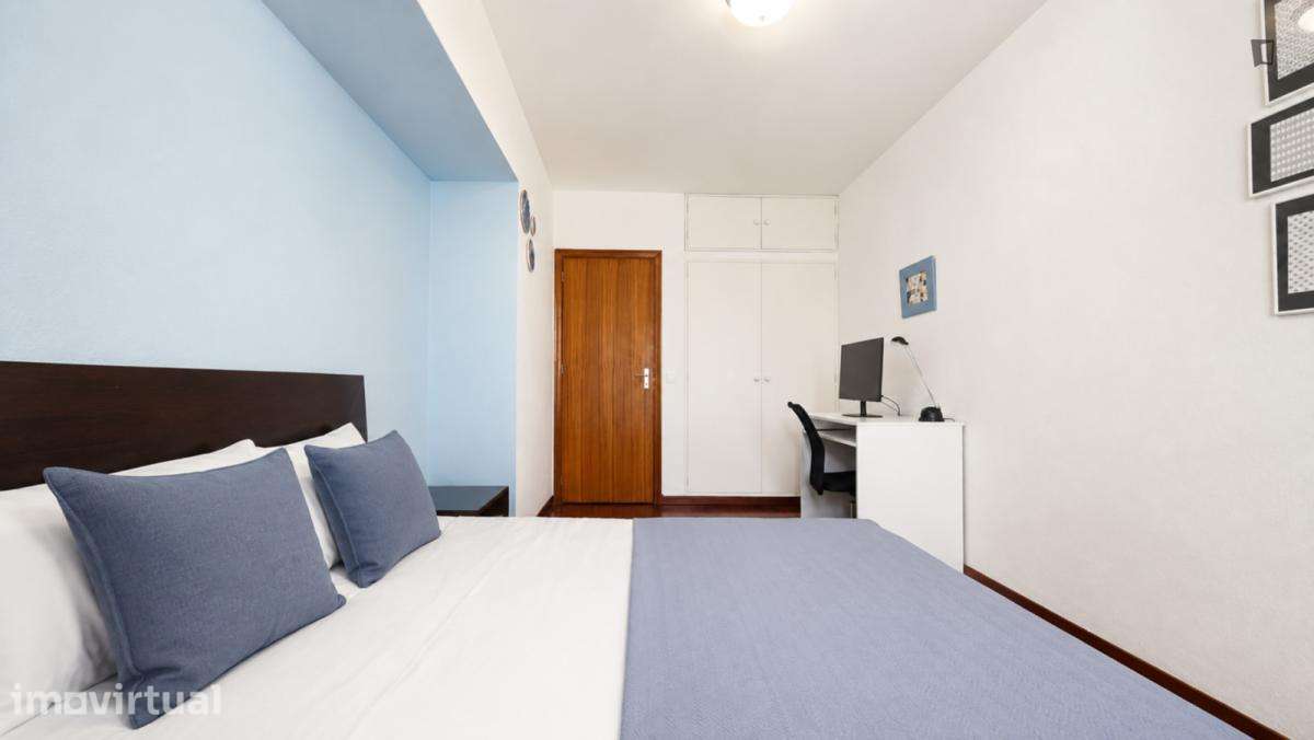 Quarto - localizado em Funchal - Grande imagem: 3/18