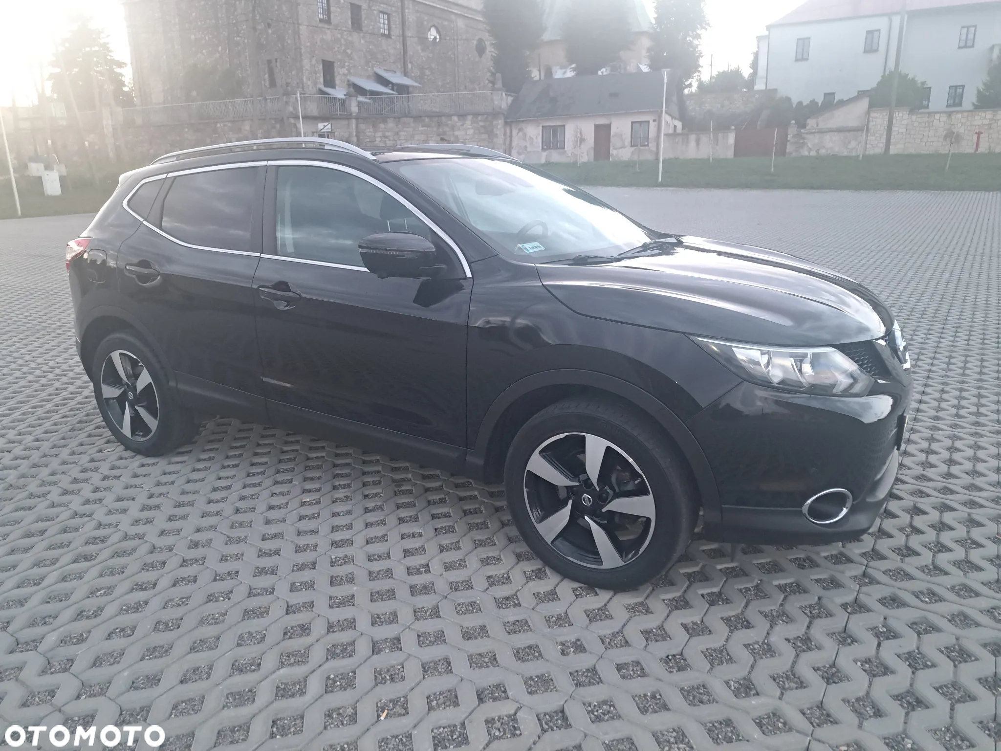 Nissan Qashqai 1.2 DIG-T N-Connecta EU6 - 7