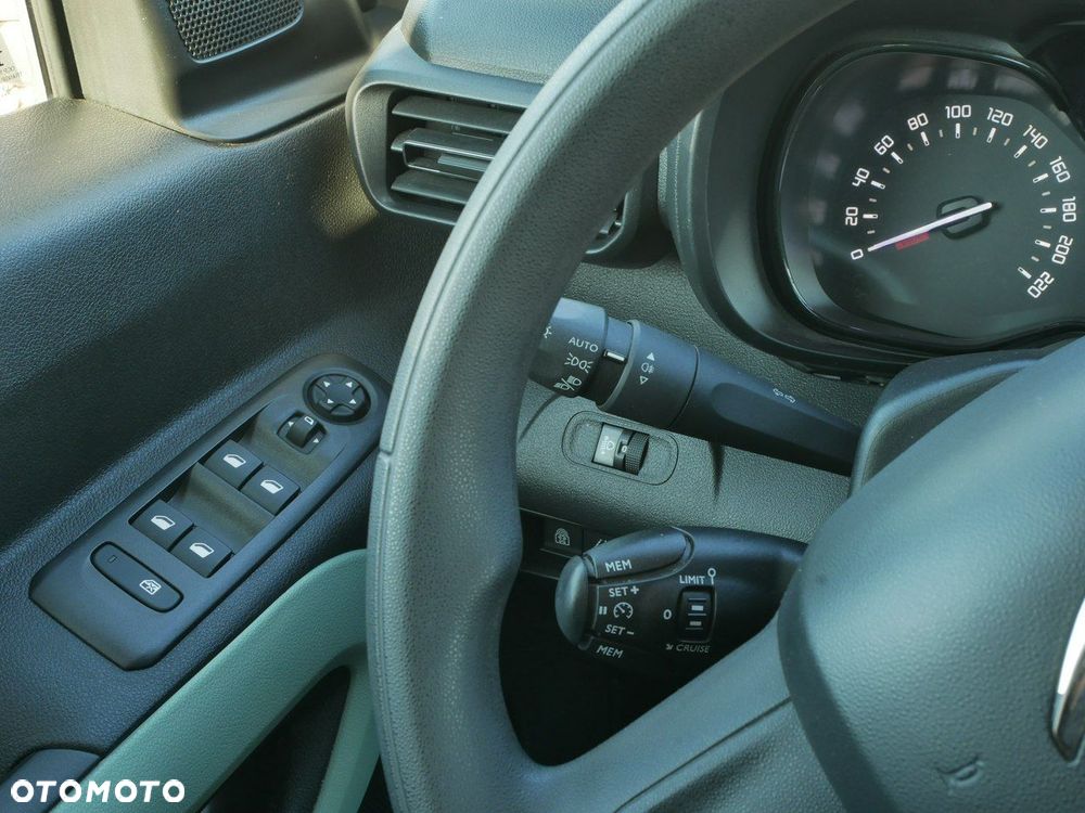 Citroën Berlingo XL 1.2 PureTech Feel S&S (7-os.) - 17