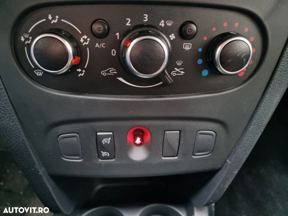 Dacia Sandero TCe 90 S&S Laureate - 17