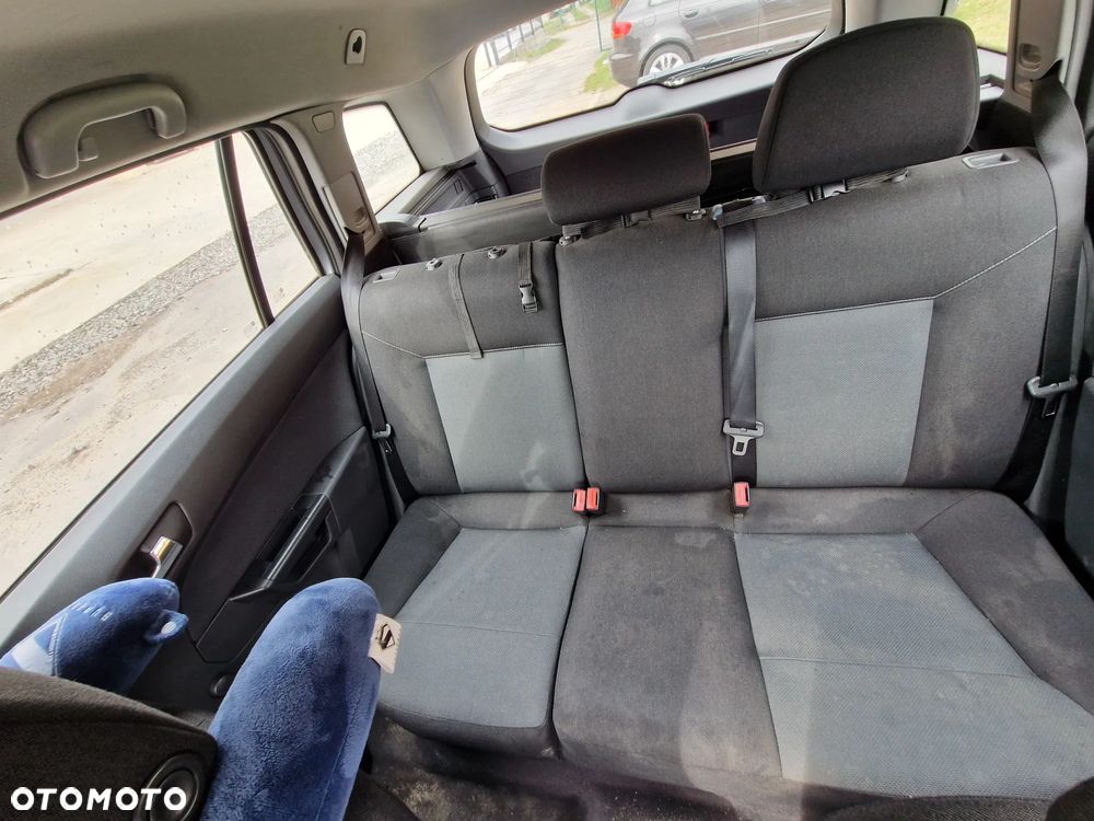 Opel Astra 1.9 CDTI Enjoy - 6