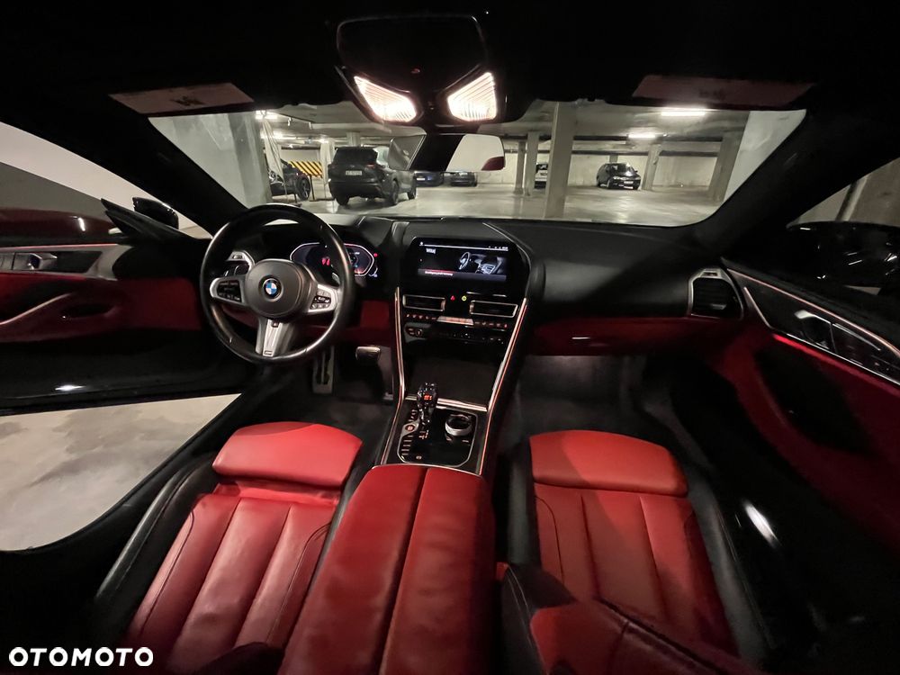 BMW Seria 8 - 17