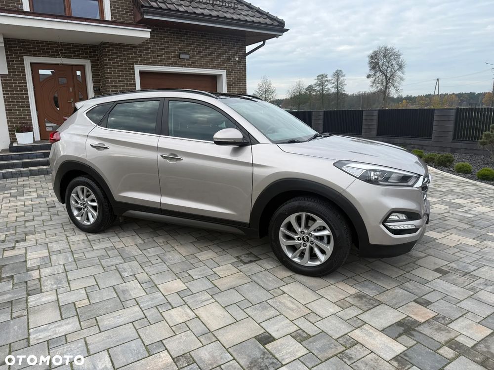 Hyundai Tucson blue 1.7 CRDi 2WD Style - 11
