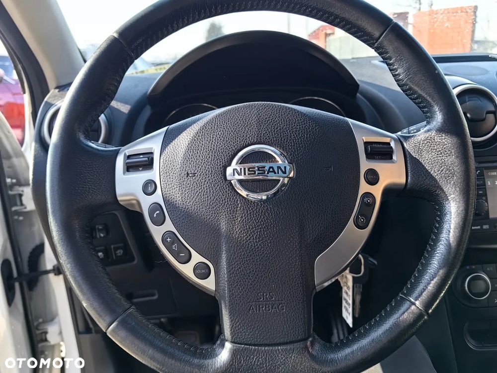 Nissan Qashqai 1.6 dCi 360 S&S - 17