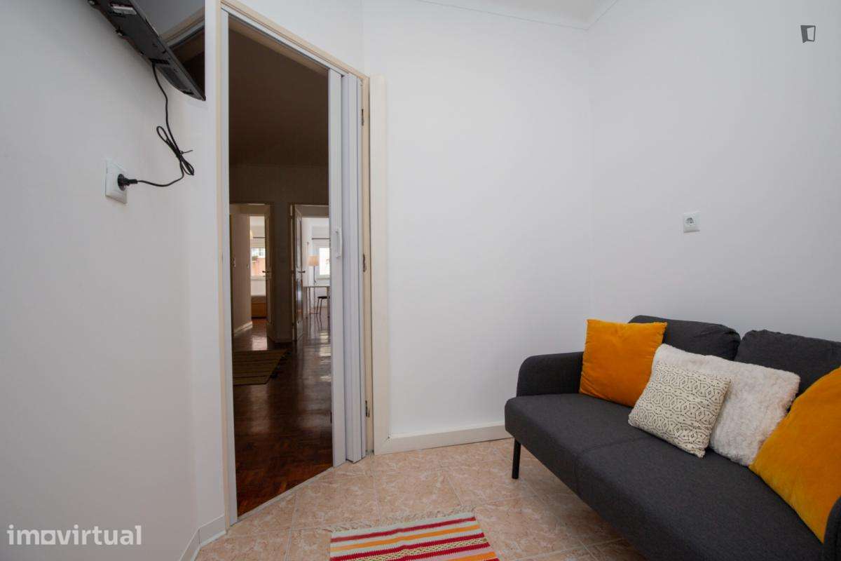 Quarto - localizado em Sete Rios Lisbon - Grande imagem: 2/10