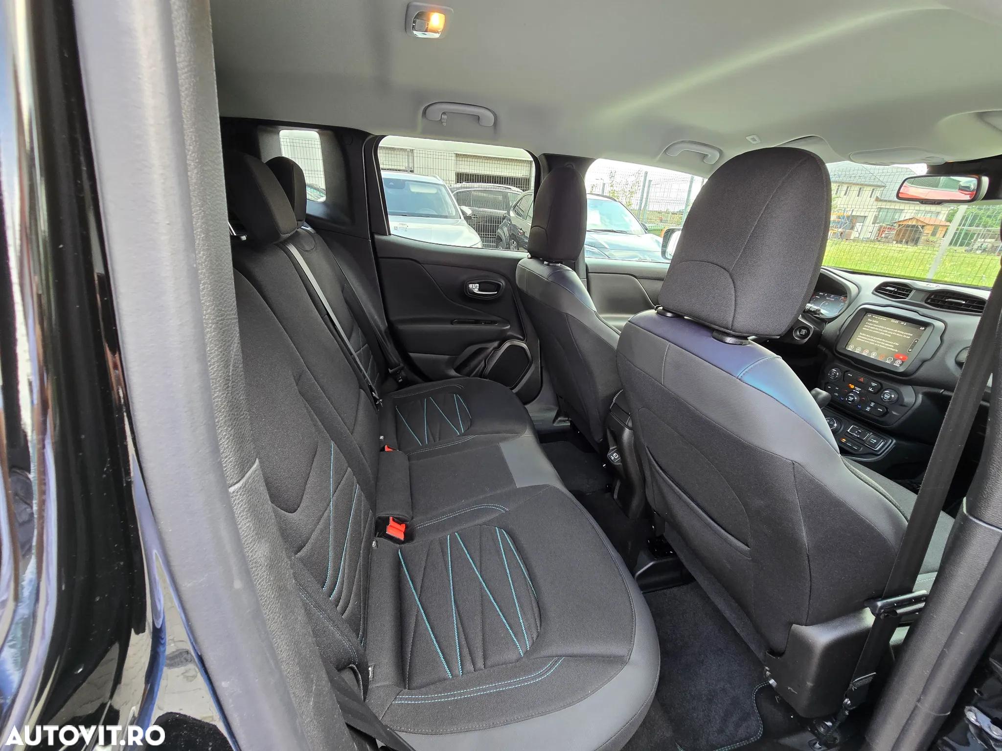 Jeep Renegade 1.3 T-GDI 4xe PLUG-IN Hybrid Automatik Limited - 22