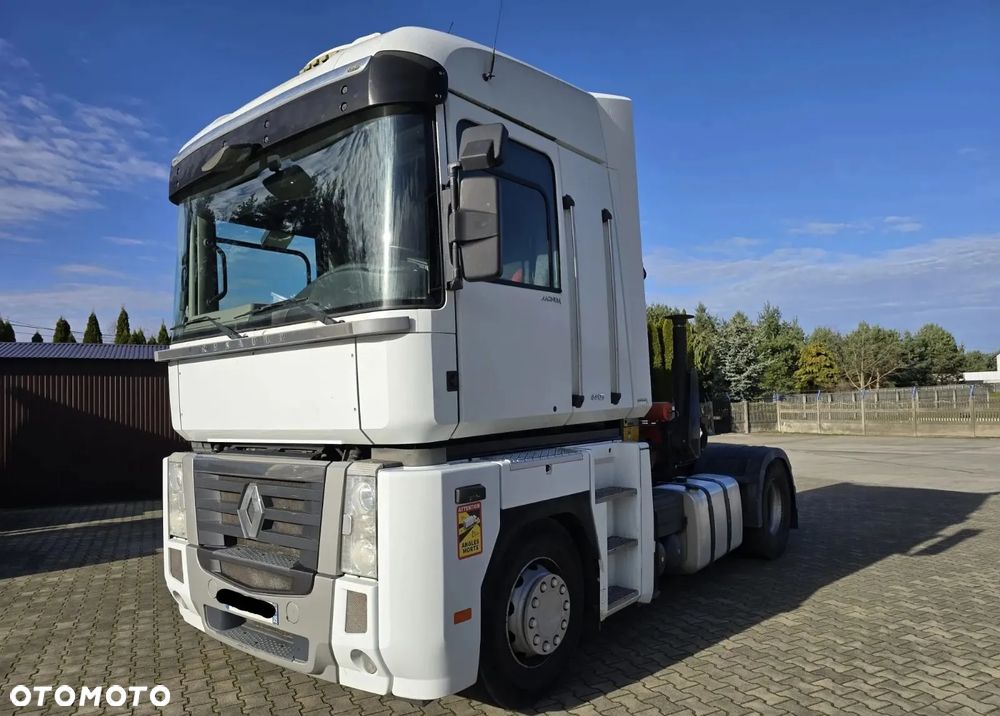 Renault MAGNUM 440 - 2