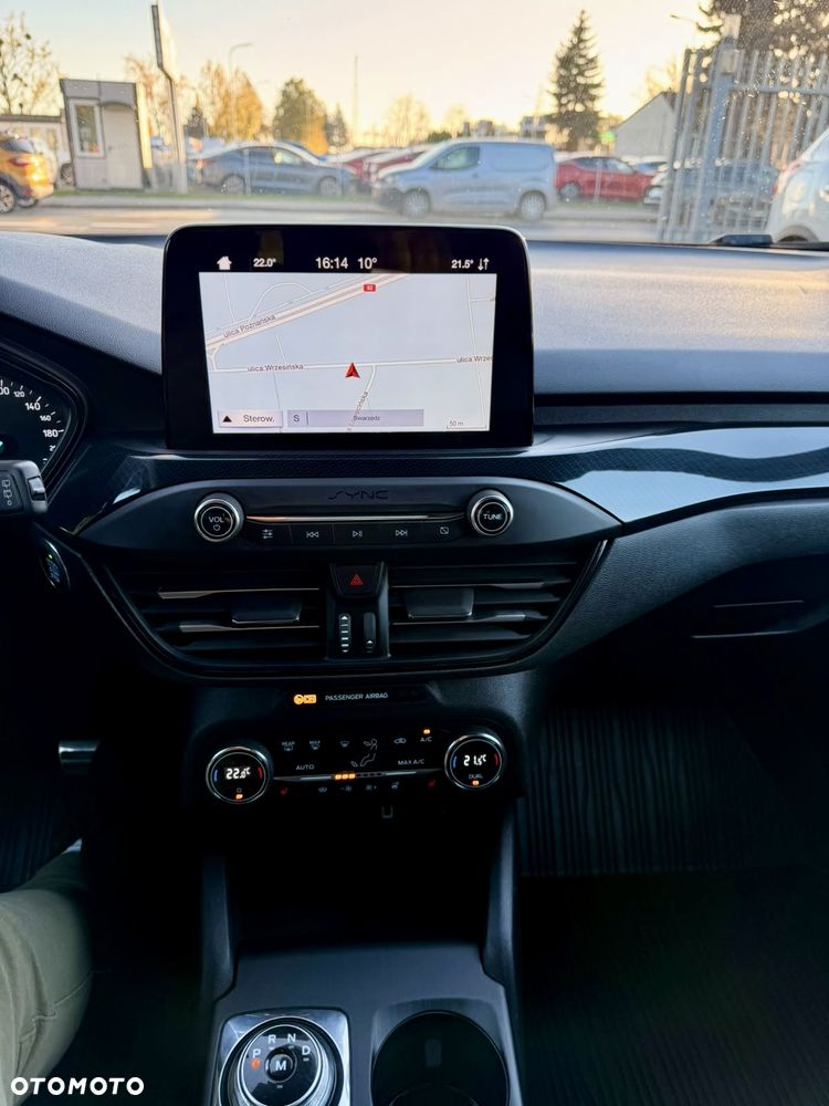 Ford Focus 1.5 TDCi DPF Start-Stopp-System ST-Line - 13