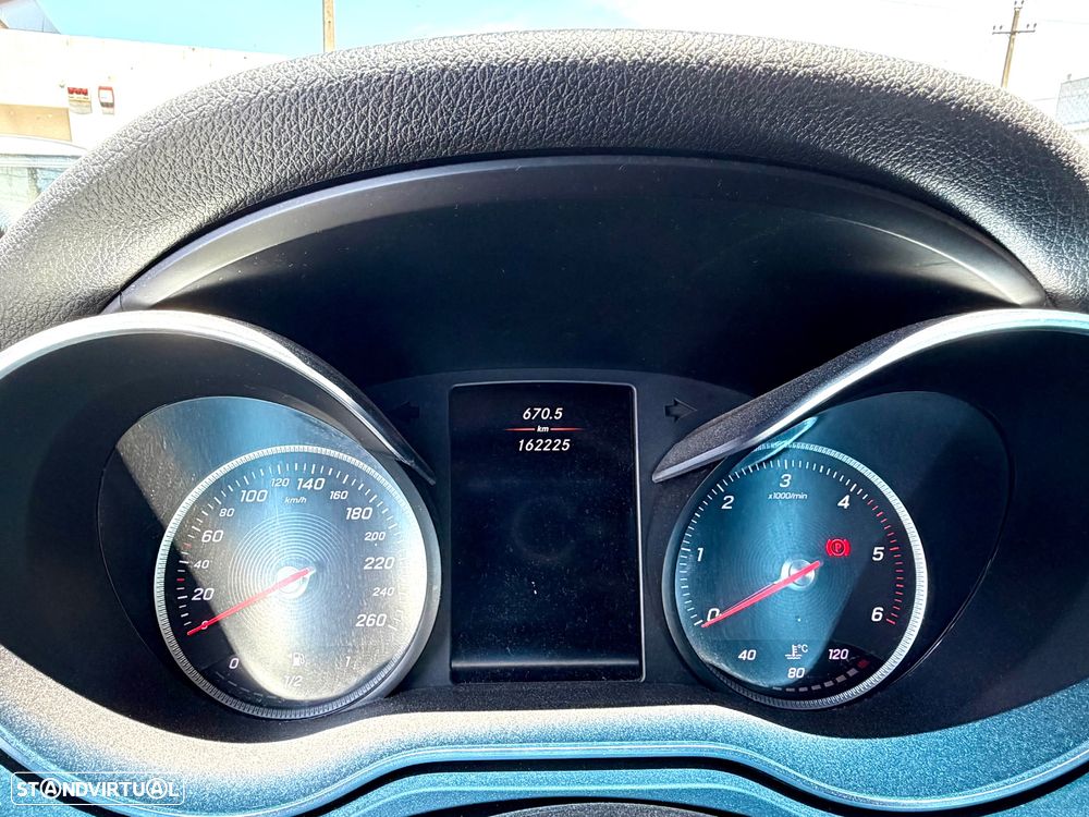 Mercedes-Benz X 250 d Progressive 4-Matic - 11