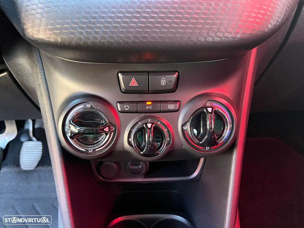 Peugeot 208 1.2 PureTech Active - 23