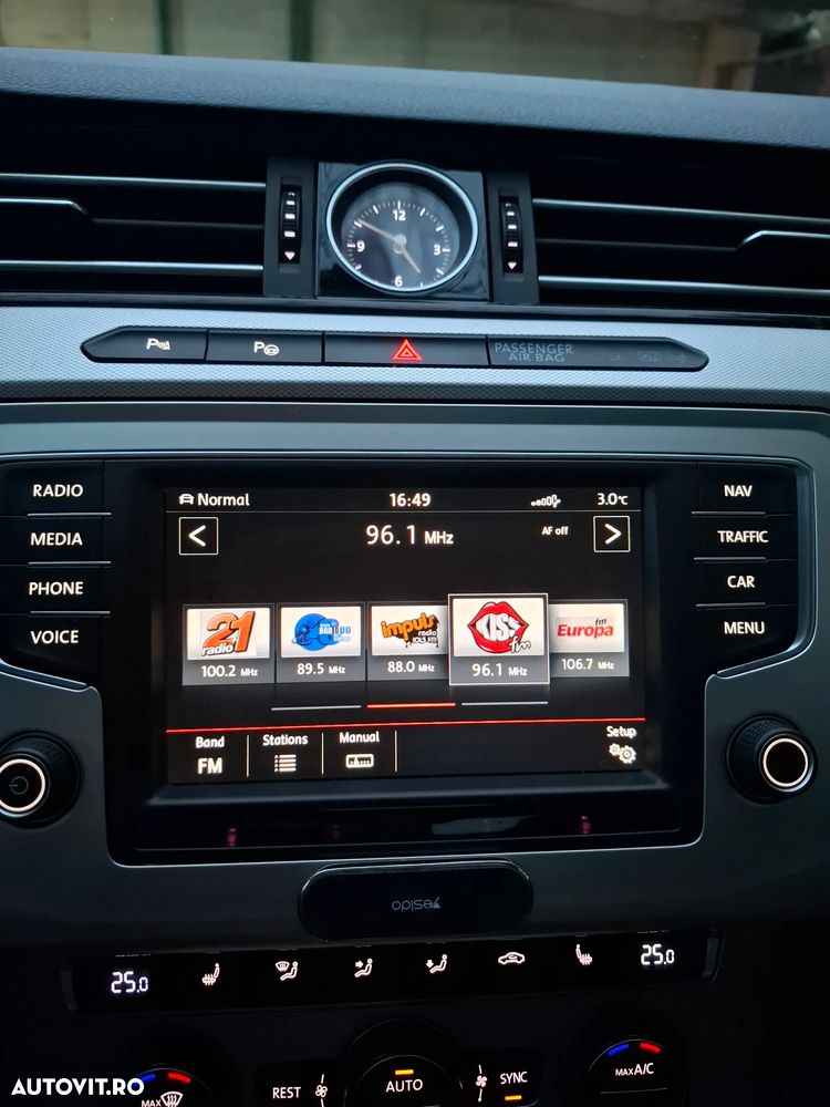 Volkswagen Passat 2.0 TDI DSG Comfortline - 13