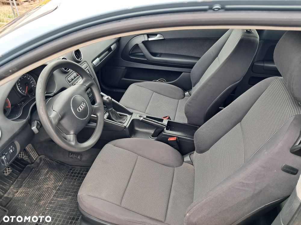 Audi A3 3-drzwiowe 1.6 Ambition - 9