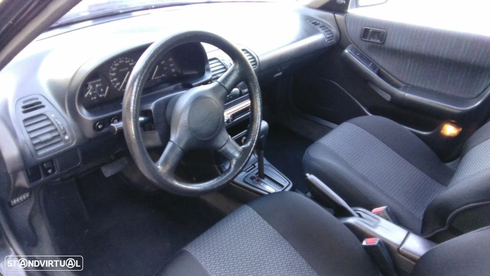 Mazda 323 - 10