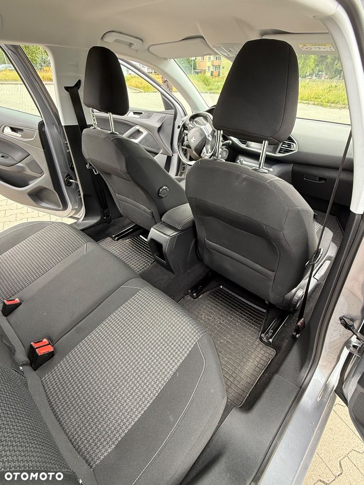 Peugeot 308 1.6 BlueHDi Active S&S - 11