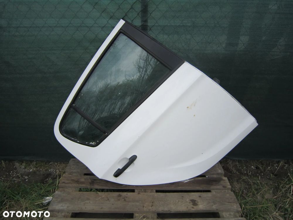 Drzwi tył tylne prawe Hyundai i20 I PSW