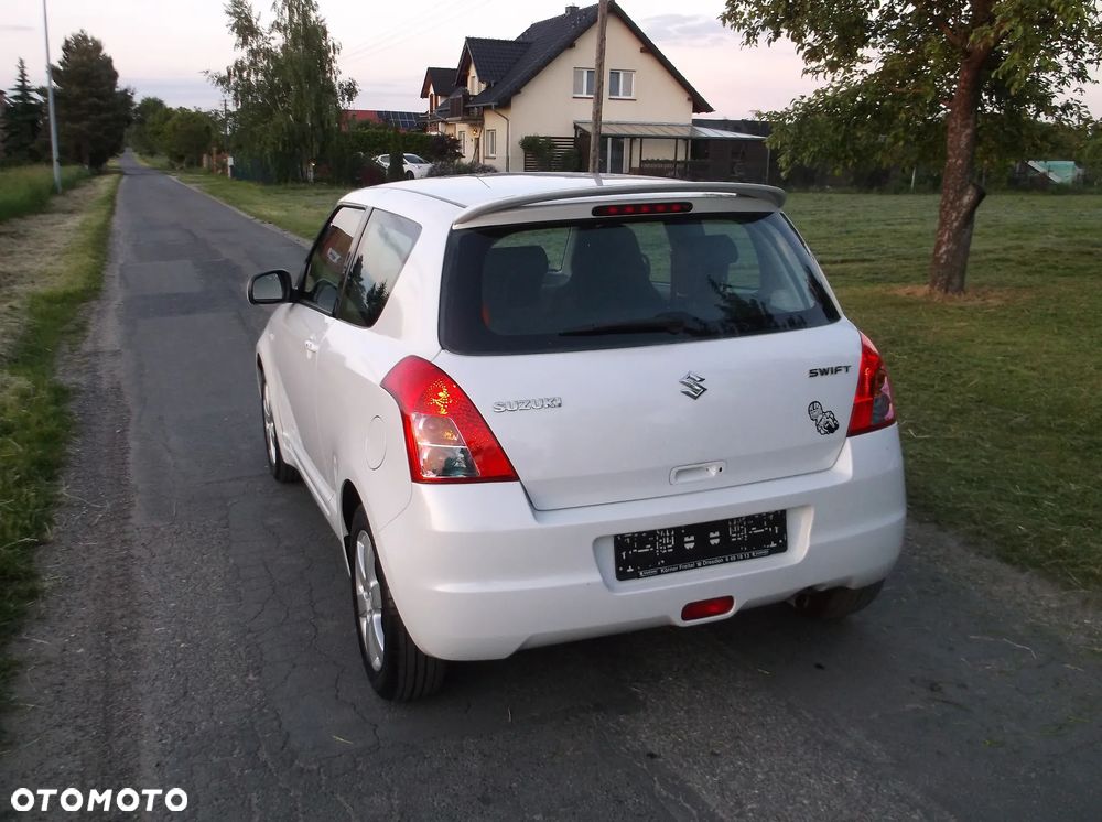 Suzuki Swift 1.3 Comfort - 39
