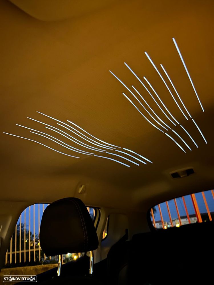 Peugeot 2008 1.2 PureTech Allure - 3