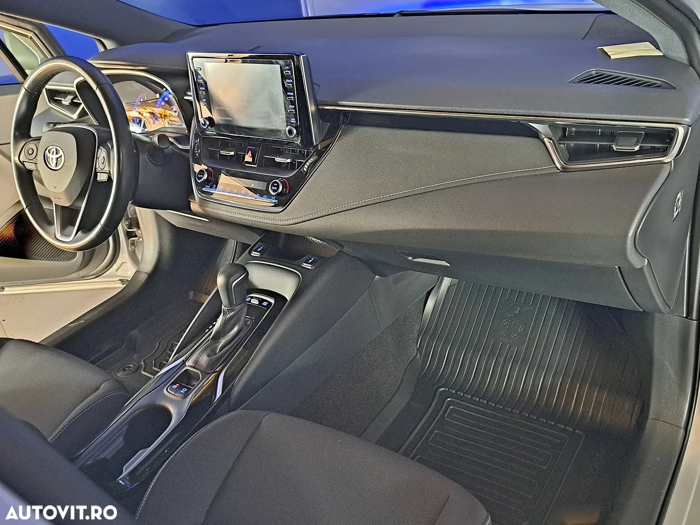 Toyota Corolla - 18