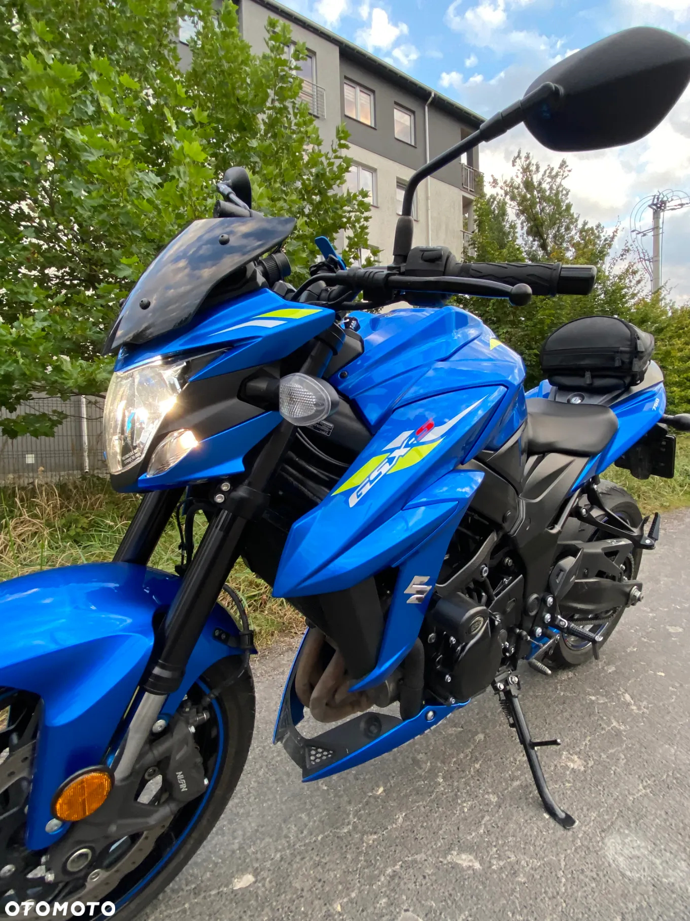 Suzuki GSX - 2