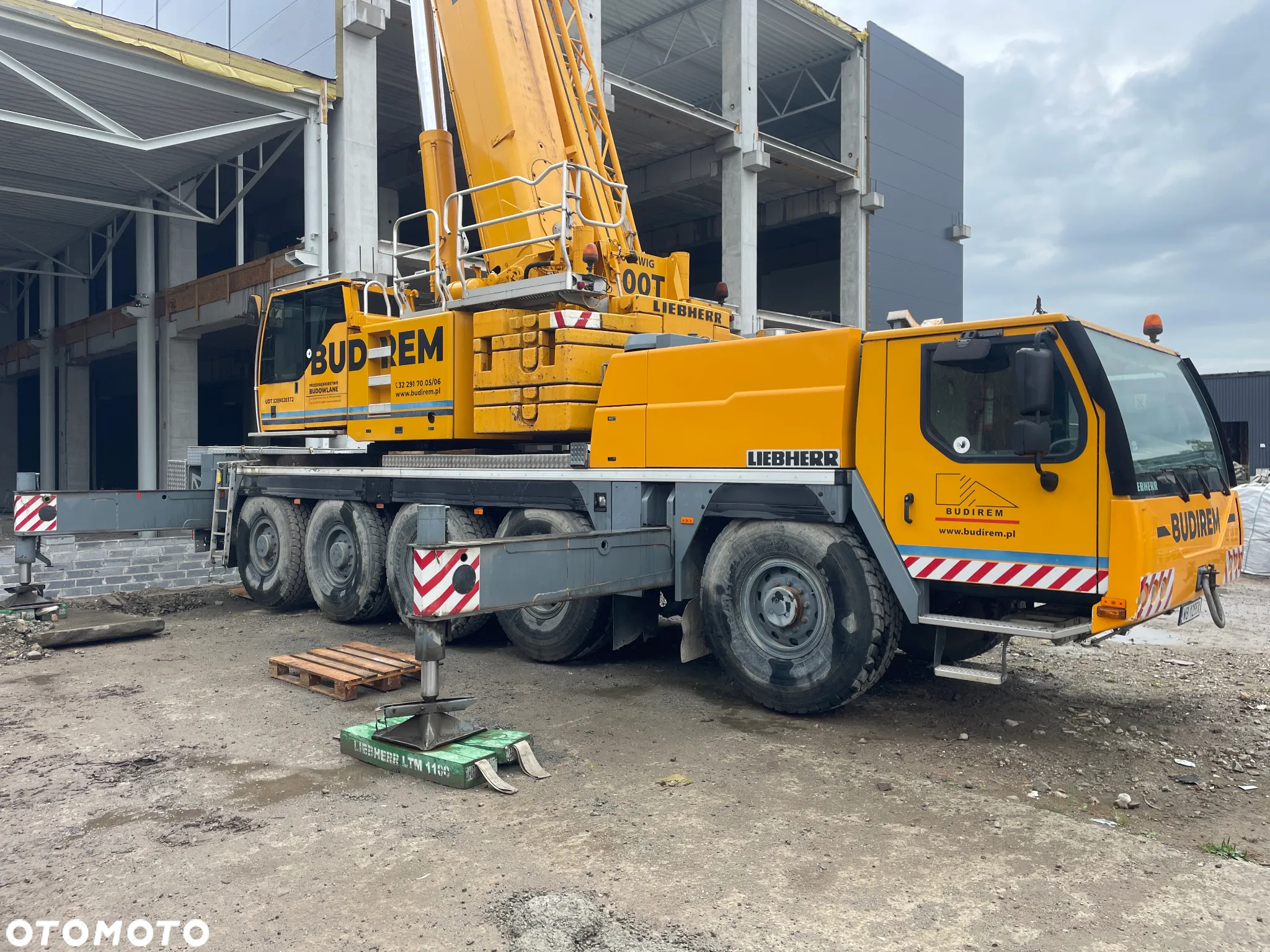 Liebherr LTM1100 - 4