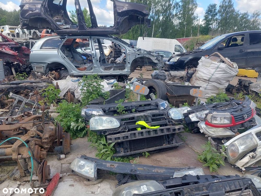KOMPLETNY PRZÓD MASKA ZDERZAK PAS PRZEDNI LAMPY VOLKSWAGEN GOLF V LC9Z - 14