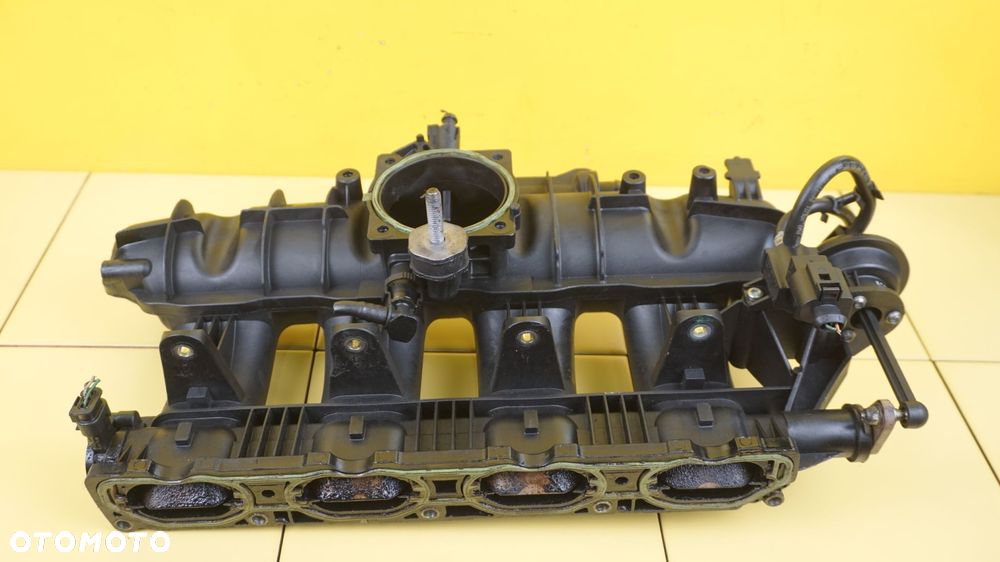 AUDI A4 B8 1.8 TFSI 08r 120KM CAB kolektor ssacy 06H133185M - 3