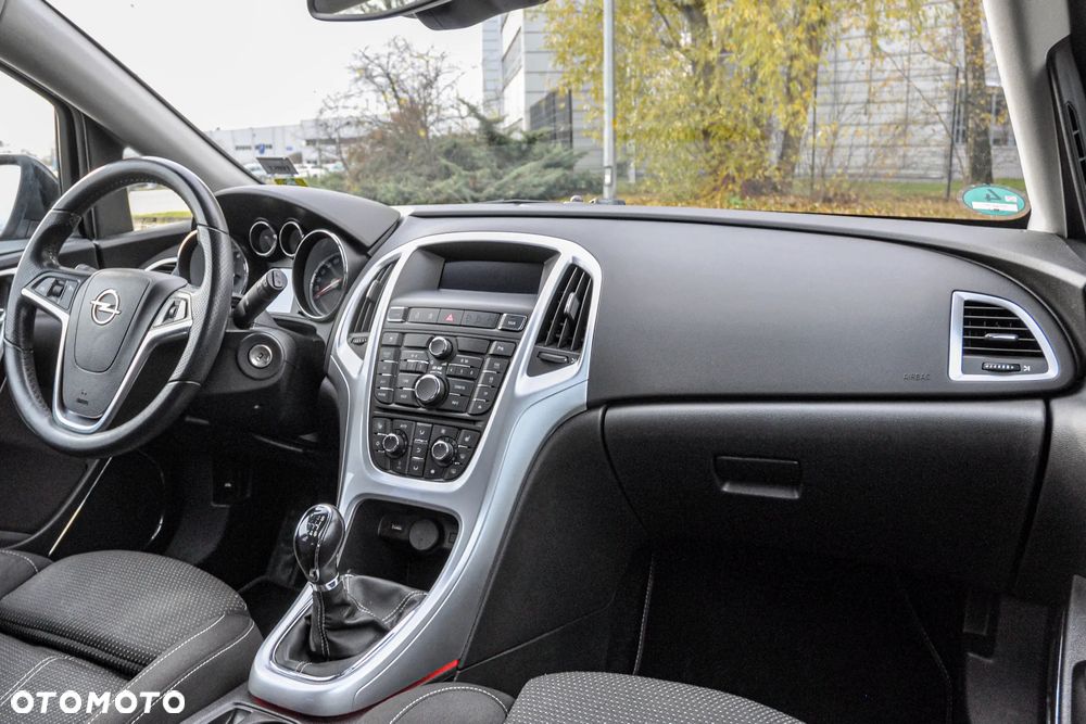 Opel Astra IV 1.6 T Sport - 10