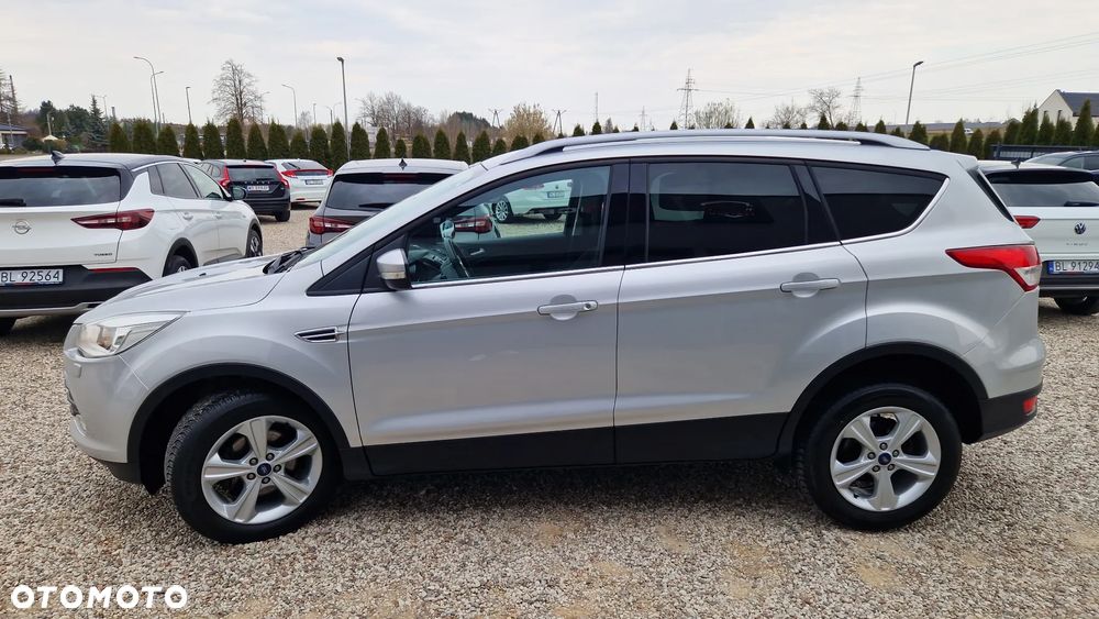 Ford Kuga 1.6 EcoBoost 2x4 Titanium - 2