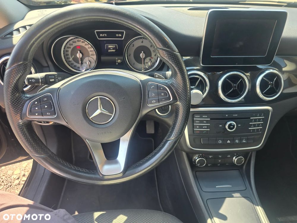 Mercedes-Benz CLA 200 (CDI) d 7G-DCT - 10