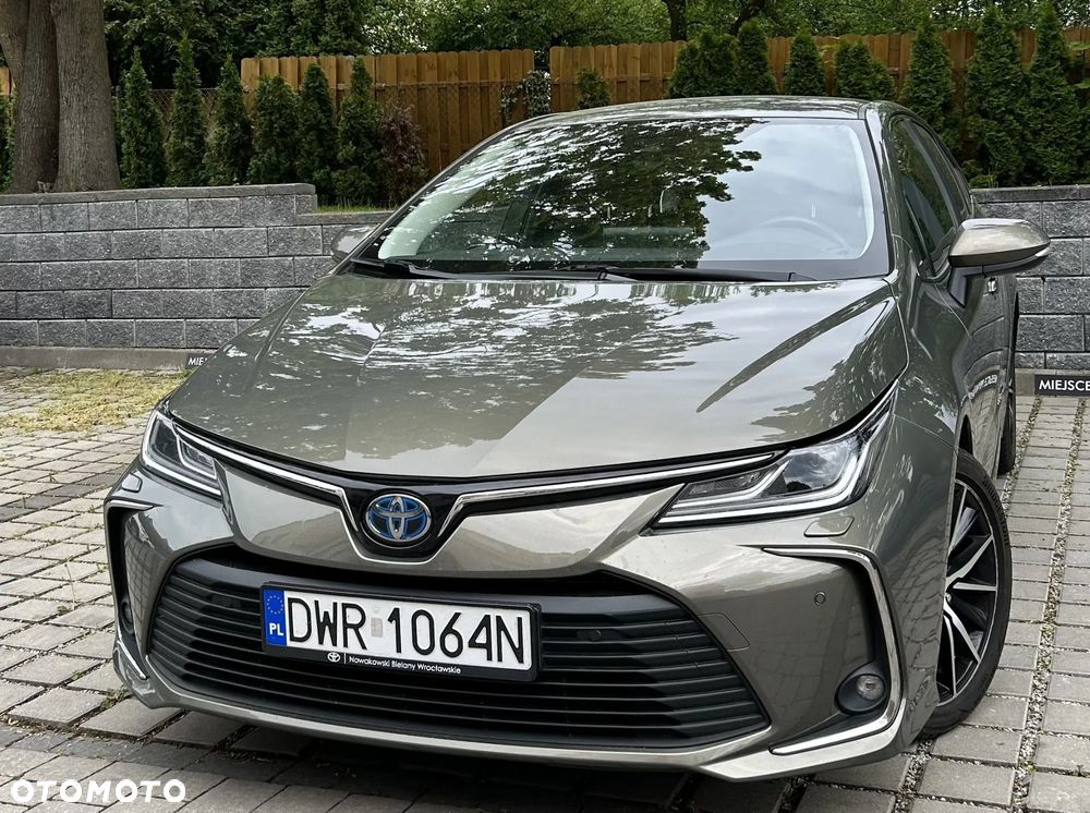 Toyota Corolla 1.8 Hybrid Comfort - 1