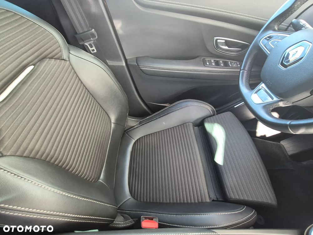 Renault Scenic - 13