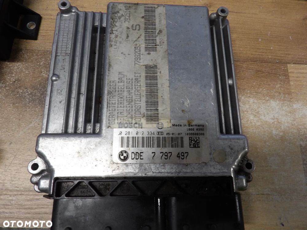 BMW - E80,E90 - KOMPUTER , STEROWNIK SILNIKA - 7797497 - 1
