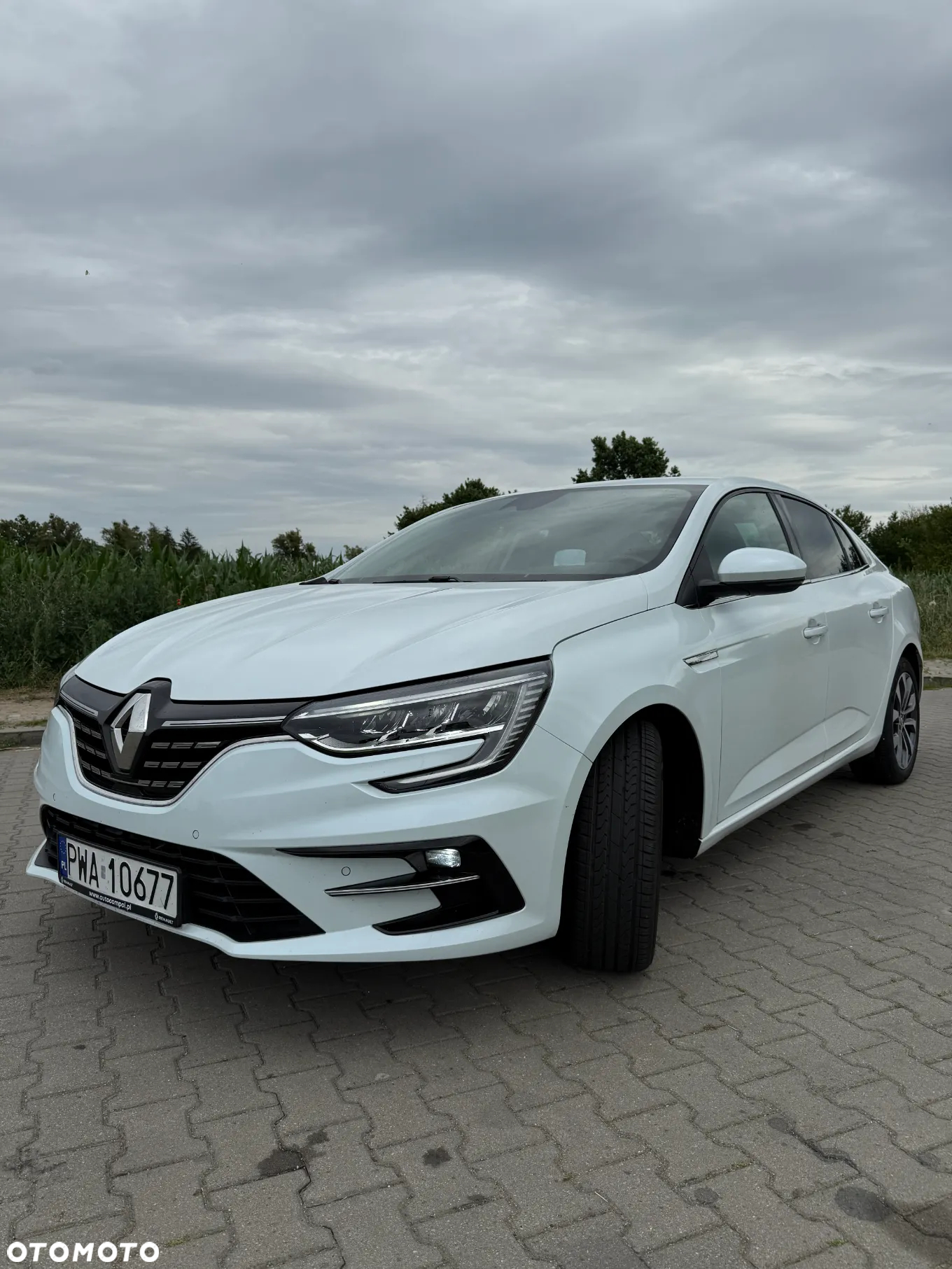 Renault Megane 1.3 TCe FAP Intens EDC - 8