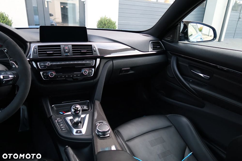 BMW M4 DKG - 33